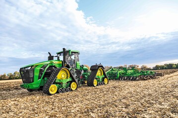 John Deere führt den 9RX-Traktor ein.