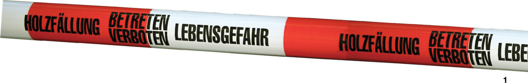 Zur Sicherung der Waldarbeiten wird als Erstes ein Warnband in einem Meter H�he �ber den Weg gespannt.