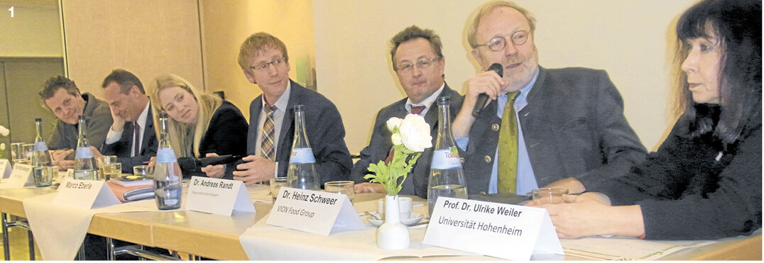 Auf dem Podium in Ulm-Seligweiler (v.l.): Fridolin Zugmantel, Rolf Michelberger, Nina Flechtker, Marco Eberle (Moderation), Dr. Andreas Randt, Dr. Heinz Schweer und Prof. Dr. Ulrike Weiler.