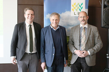 Die Zukunft des Milchsektors beleuchteten (v. l.): Dr. Johannes Klaus vom Baden-W�rttembergischen Genossenschaftsverband, LBV-Vizepr�sident Gerhard Glaser und Dr. Markus Albrecht, Gesch�ftsf�hrer des Milchwirtschaftlichen Vereins Baden-W�rttemberg. 