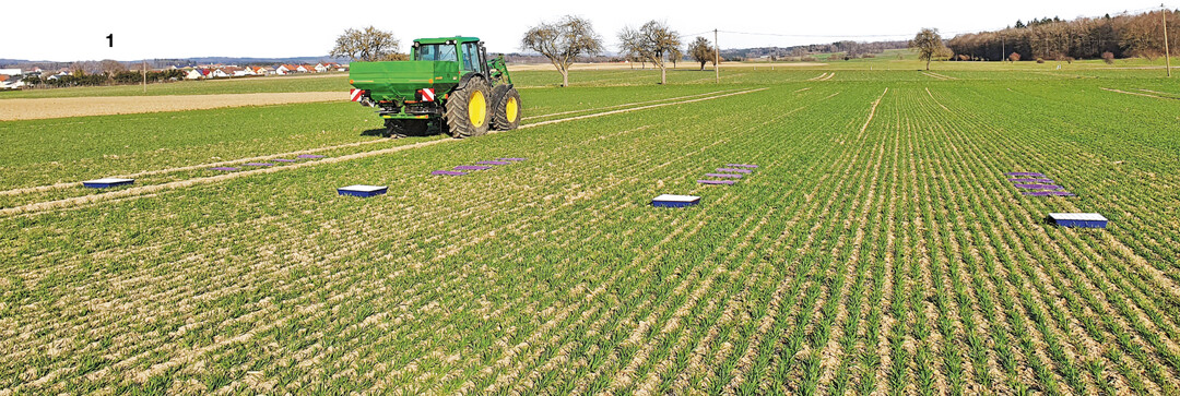 Mit Pr�fschalen l�sst sich die Verteilgenauigkeit des Streuers �berpr�fen.