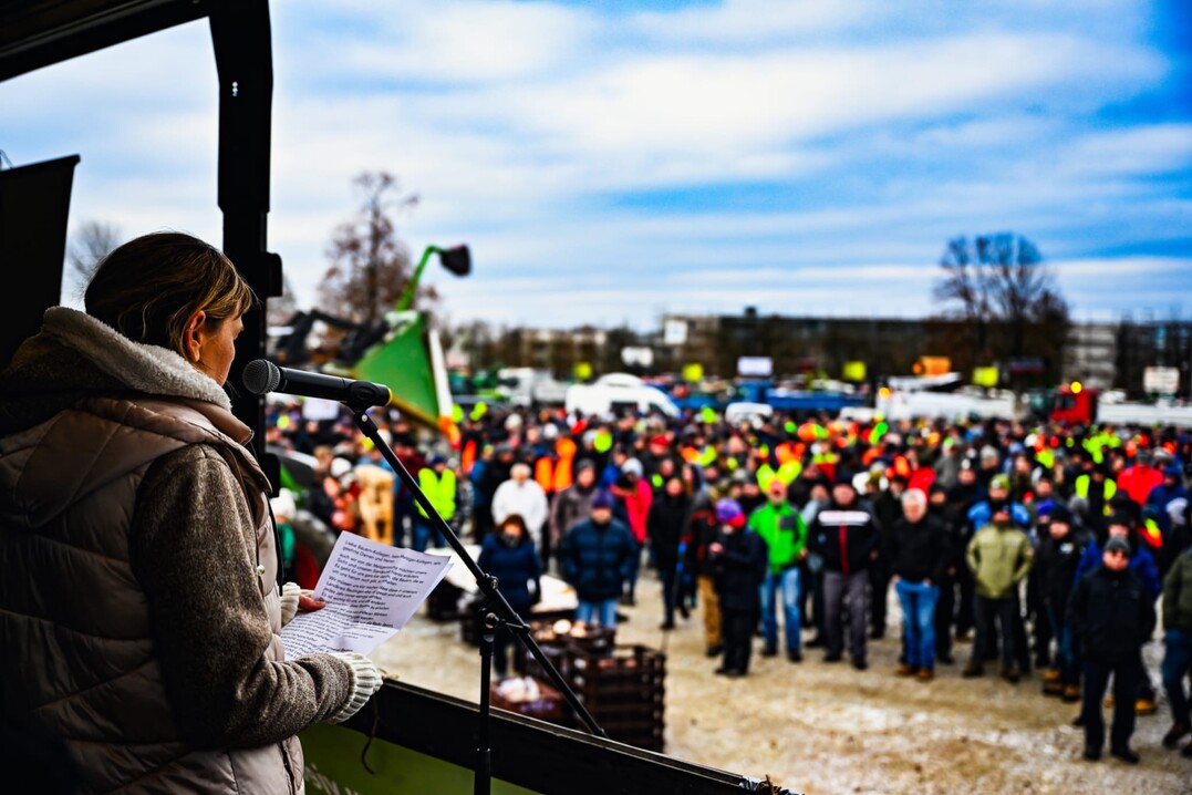 Vom 8. bis 15. Januar 2024 finden in ganz Baden-Württemberg, wie hier in Reutlingen, und bundesweit Proteste und Demonstrationen von Landwirten statt. Hintergrund sind die geplanten Beihilfe-Kürzungen der Bundesregierung.