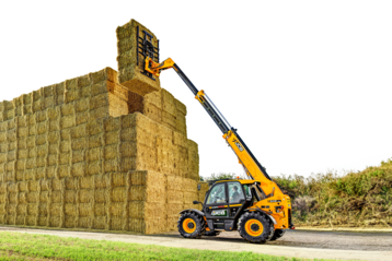 JCB stellt den neuen Teleskoplader 542-100 mit mehr Hubh�he vor.