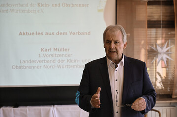 Karl M�ller, Vorsitzender des Verbandes der Klein- und Obstbrenner Nordw�rttemberg e. V. bei seiner Ansprache anl�sslich der Mitgliederversammlung am 29. Januar 2025.