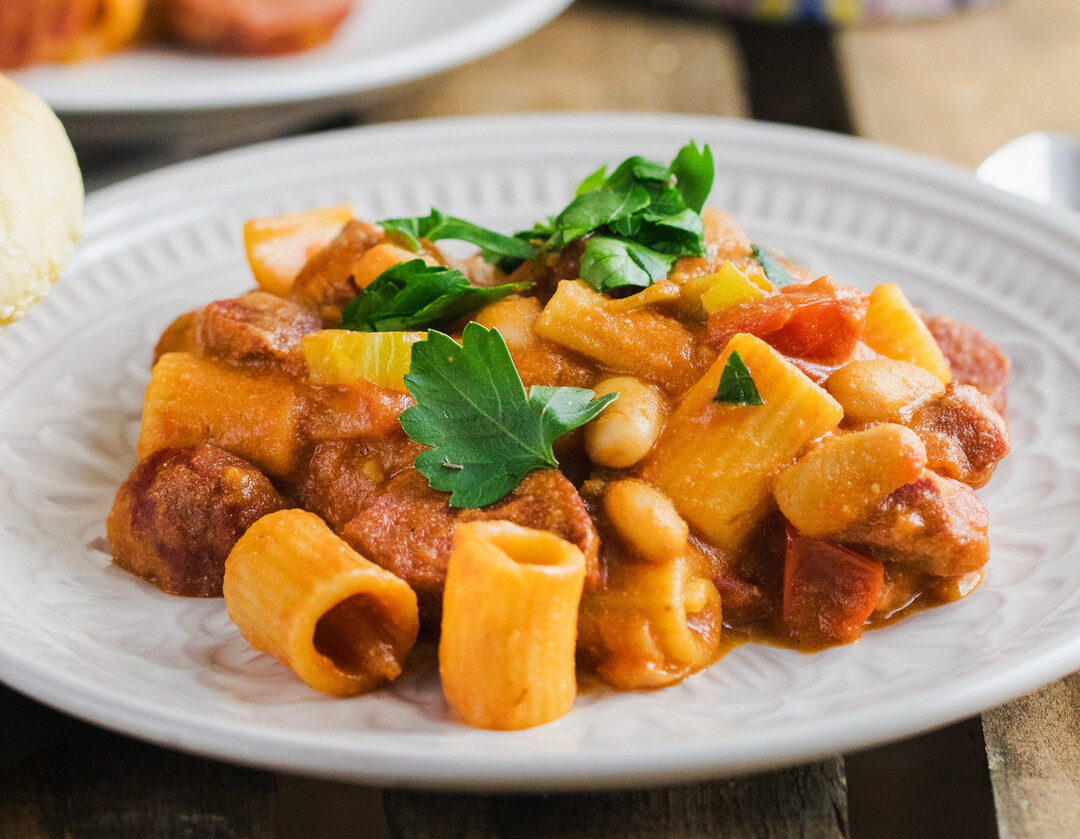 Sa� Fasulye mit Bohnen und Sucuk