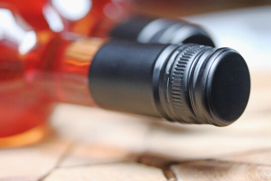 Die Weinerzeugung in Deutschland ist 2024 auf einen der niedrigsten Werte der letzten 15 Jahre gesunken.