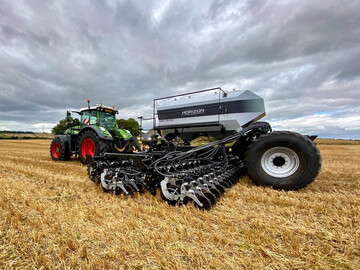 Eine Direktsaatmaschine mit kombinierter Saat und D�ngerapplikation.