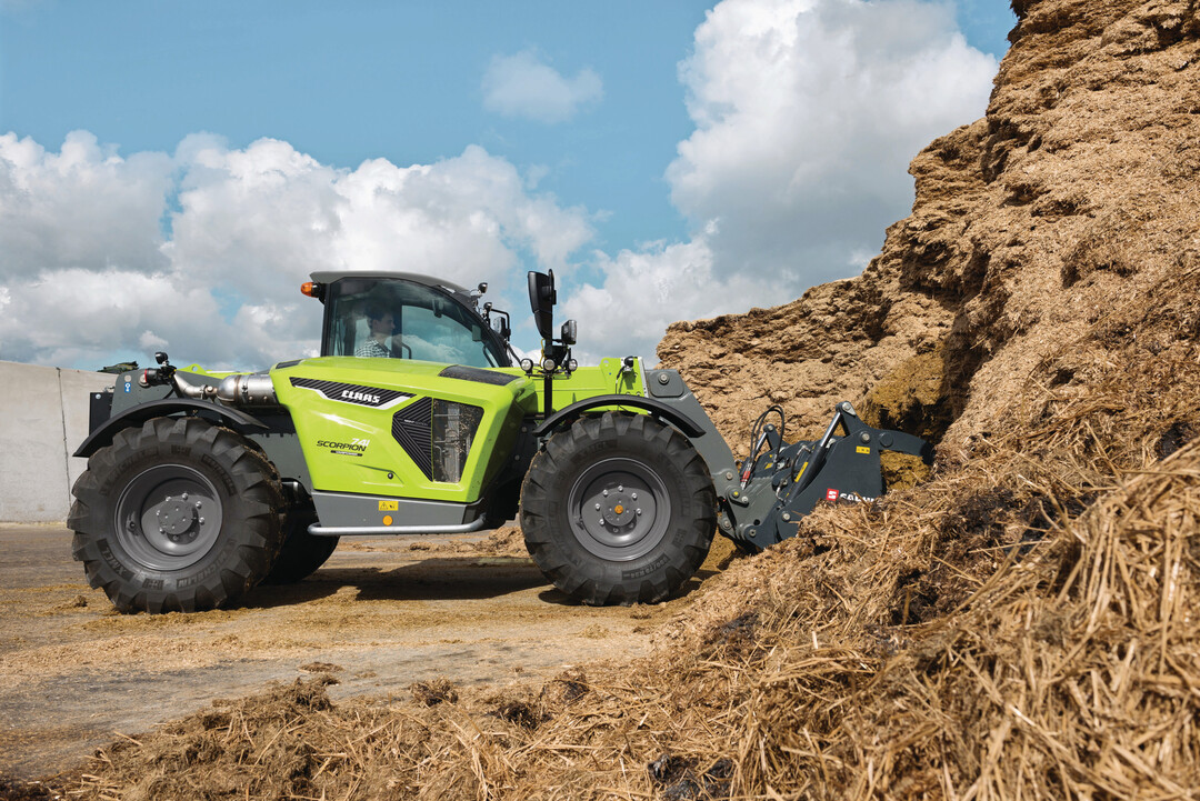 Ausgew�hlte Teleskoplader von Claas gibt es jetzt in der Sonderlackierung Night Edition.