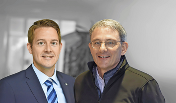 Freuen sich auf die Zusammenarbeit: Die beiden Gesch�ftsf�hrer der neuen Ph�nix GmbH, Dr. Michael Steinmann (links) und Dr. Alfred Weidele.