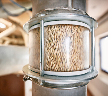 Top-Haferqualit�t und Aufbereitung wie hier in der Rubin-M�hle sind die Basis f�r einen hochwertigen Haferdrink. �