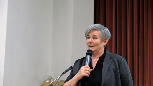 Stefanie Boos von der LEL Schwäbisch Gmünd stellte das Testbetriebsnetz und die aktuellen Buchführungsergebnisse vor.