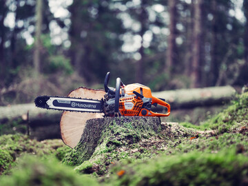 Die 564 XP ist die erste Husqvarna-Kettens�ge mit Kraftstoffeinspritzung.