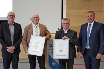 Die Geehrten Bernhard Hirt (2. v. l.) und Reiner M�ller (2. v. r.) umrahmt von Christian Wittlinger (r.) und Hansj�rg Weber (l.).�� 