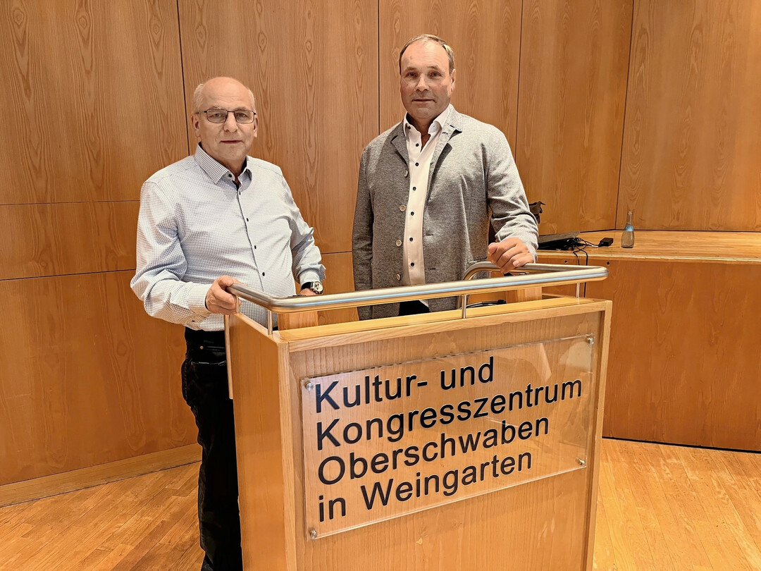 Zufrieden mit dem Geschäftsergebnis zeigten sich Erich Härle (r.) Geschäftsführer der Omira Oberland-Milchverwertung GmbH und Ewald Kostanzer, Vorsitzender des Aufsichtsrats, nach der Gesellschafterversammlung in Weingarten.