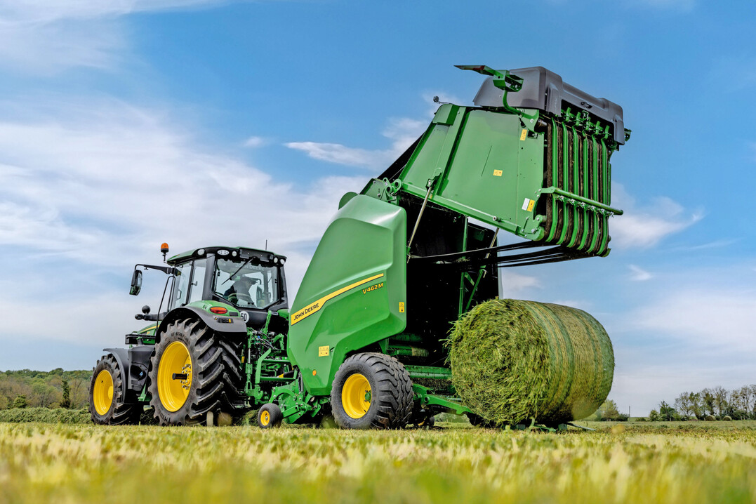 Ein optionaler Feuchtigkeitssensor f�r die neuen Rundballenpressen misst die durchschnittliche Feuchtigkeit pro Ballen in Echtzeit.