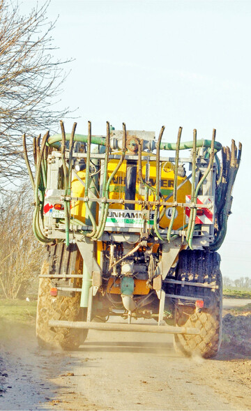 Alle Nährstoffe die in den Berieb kommen oder ihn verlassen werden erfasst.