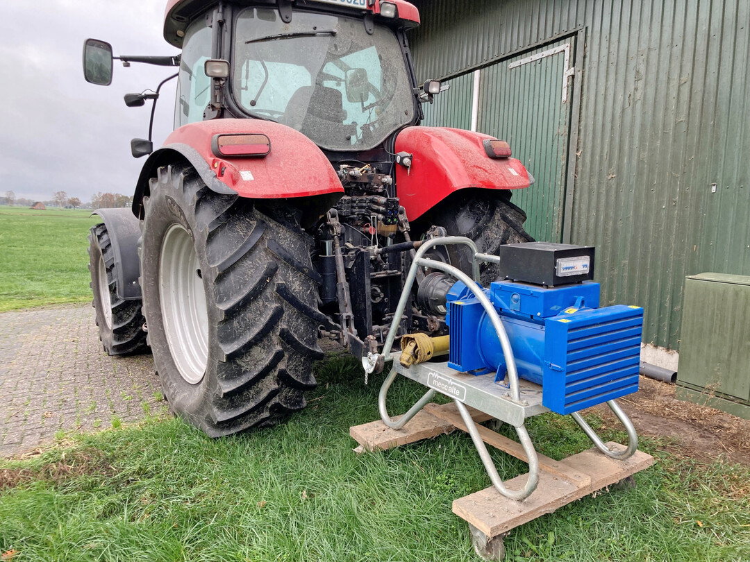 4 Beim Einsatz des Notstromaggregats muss genug Diesel f�r den Schlepper vorhanden sein.