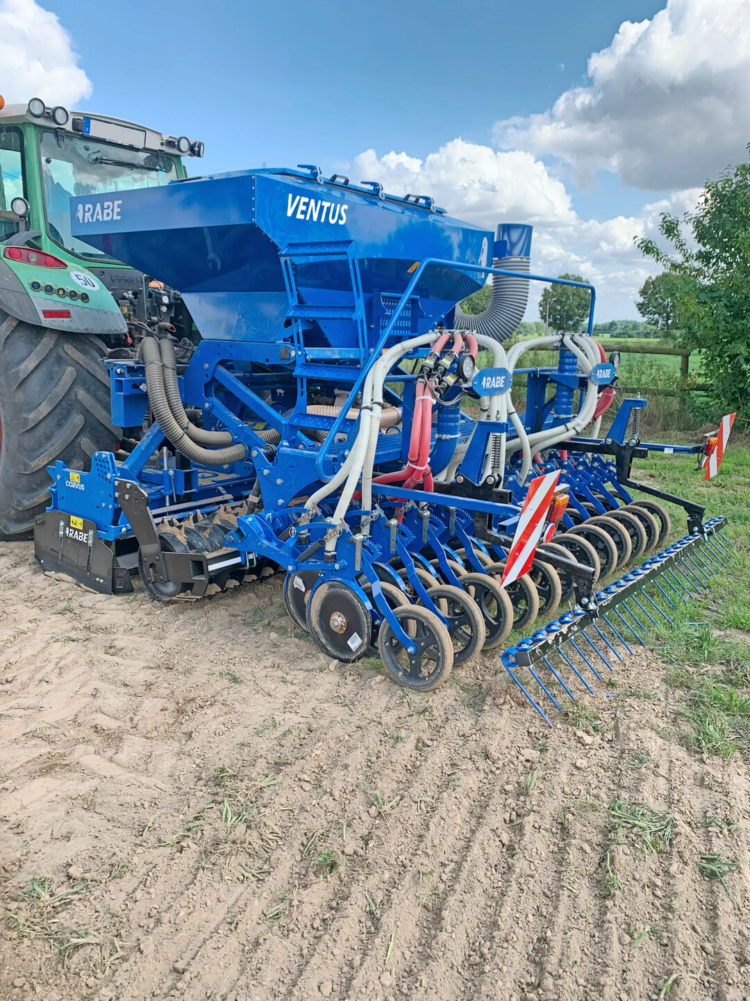 Rabe stellt eine pneumatische S�maschine vor.