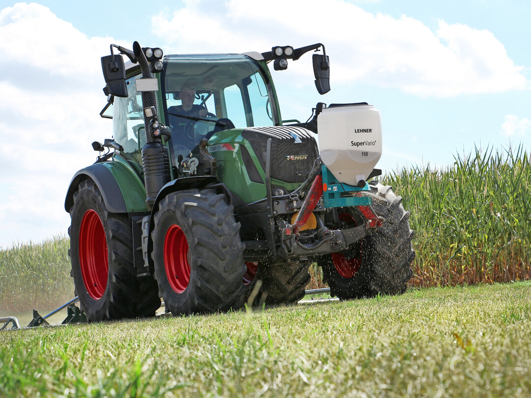 Die Zw�lf-Volt-Streuer von Lehner lassen sich auch per App bedienen.