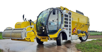 Das von Sgariboldi entwickelte Monofeeder-Mischsystem hat eine einzige, horizontale Schnecke, die mit Messern best�ckte Windungen besitzt.