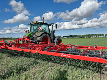 Prototyp des neuen Präzisionsstriegel Arcadia von Kverneland.