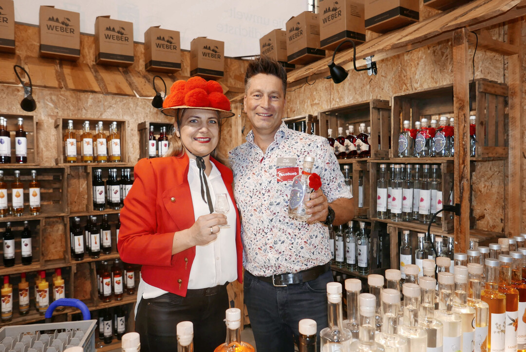 Auf dem Markt des guten Geschmacks in Stuttgart treffen Nadine und Frank Weber auf ein interessiertes Publikum f�r die eigenen Br�nde und Lik�re.