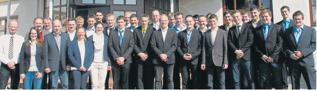 Die Absolventen der Fachschule f�r Landwirtschaft Biberach.