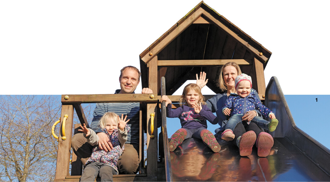 Fr�hliche Familienbande: Sandra und Henning Plaug mit Hedda, Martje und Ella (v.li.)