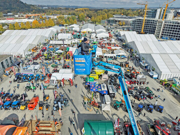 F�nf Tage lang, bis Sonntagabend, 19. Oktober, dauert die gr��te Landwirtschafts- und Verbrauchermesse im S�dwesten. 501 ausstellende Betriebe zeigen sich auf den rund 37.000 Quadratmetern Messegel�nde bei der Ravensburger Oberschwabenhalle. 