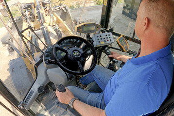 Mit der Nachr�stl�sung lassen sich Fahrzeuge per Joystick lenken.