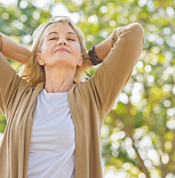 Frauengesundheit Kennen Sie eigentlich die Webseite www.frauengesundheitsportal.de der Bundeszentrale f�r gesundheitliche Aufkl�rung (BZgA)? Hier wird der Fokus auf Gesundheit und Wohlbefinden speziell von Frauen gelegt. Das Portal bietet aktuelle und fachlich gepr�fte frauenspezifische Gesundheitsinformationen, Tipps und Anregungen. Die Webseite gibt einen systematischen �berblick �ber zahlreiche Informationen und Wissenszug�nge und regt einen Austausch zu Fragen der frauenspezifischen Gesundheitsf�rderung an. Themenbereiche sind unter anderem Medikamente, gesunde Ern�hrung, Alkohol, Rauchen, psychische Gesundheit, Stressbew�ltigung, Brustkrebs, Wechseljahre, Herz-Kreislauf-Erkrankungen, Endometriose und viele mehr. Ebenso gibt es von der BZgA auch Webseiten zu den Themen M�nnergesundheit, Kinder- und Jugendgesundheit sowie Gesundheit �lterer Menschen. mi