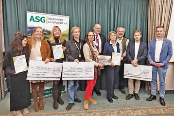 Die Preisträgerinnen und Preisträger des Tassilo Tröscher-Wettbewerb 2025.