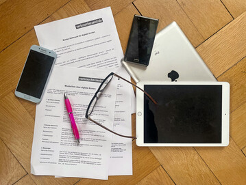 Digitale Vorsorge: Mustertexte der Verbraucherzentrale helfen, sich einen �berblick �ber das digitale Verm�chtnis zu verschaffen. 
