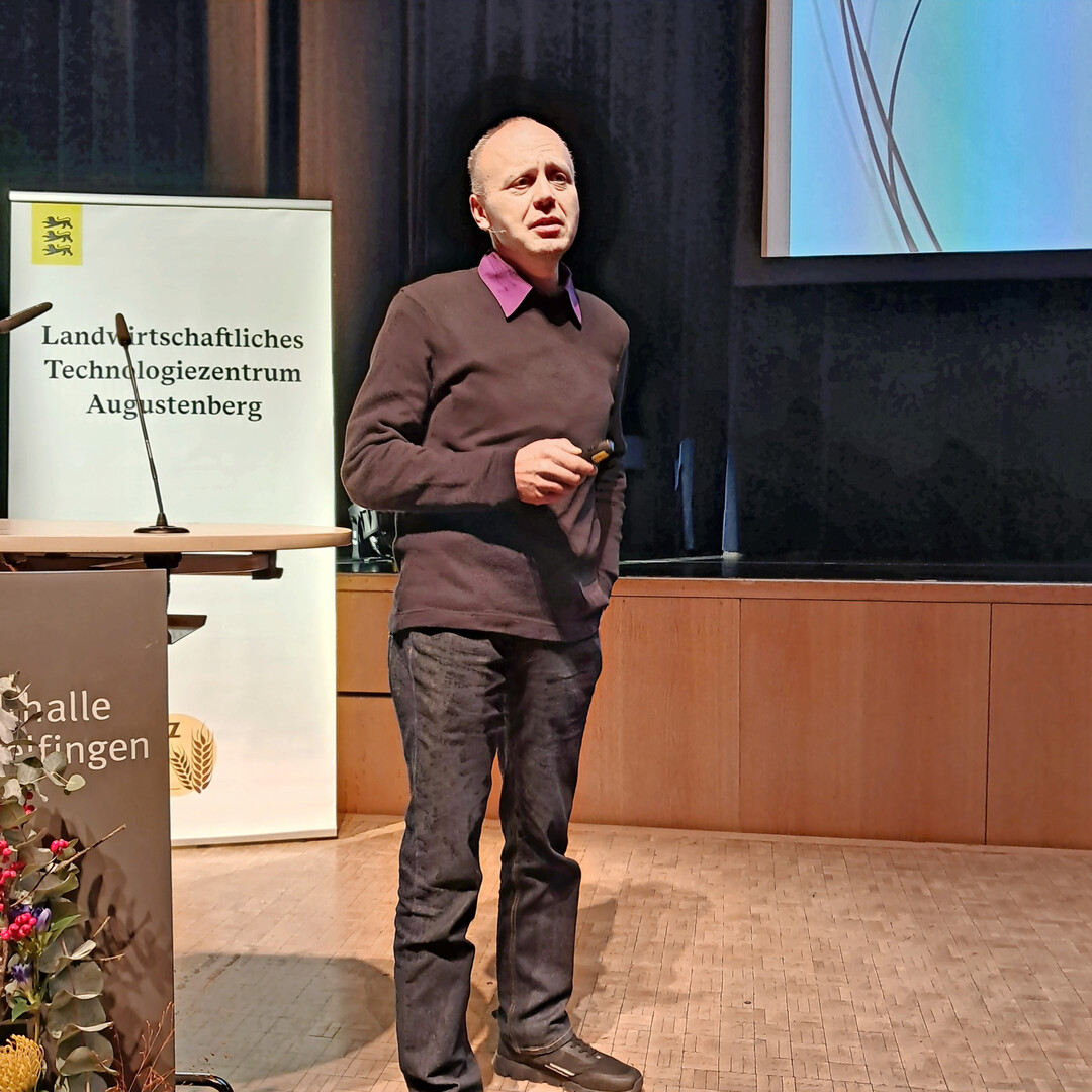 Volker Escher berichtet aus der Praxis der Pflanzenschutzmittelreduktion.