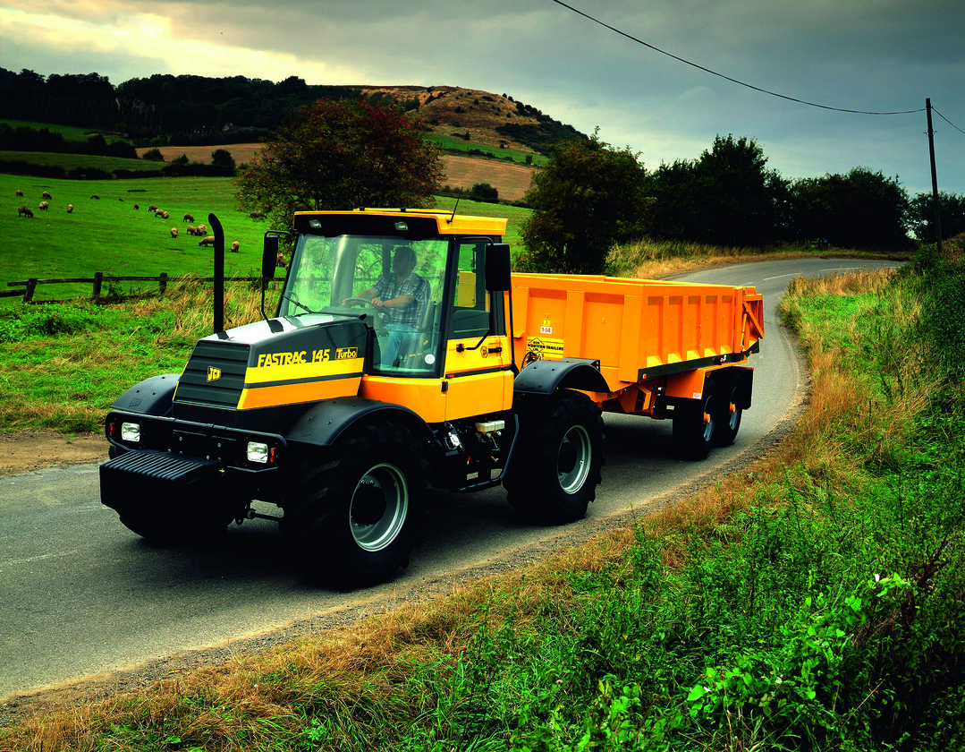 Premiere 1990 f�r den JCB Fastrac � den ersten schnellfahrenden, vollgefederten Traktor der Welt.
