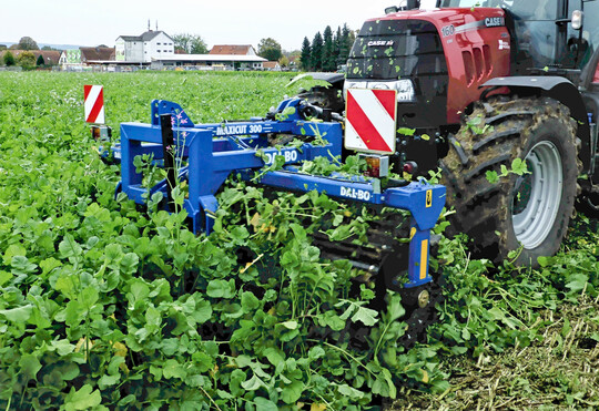  Die Messerwalze erm�glicht einen schnellen und preiswerten Zwischenfruchtumbruch. 