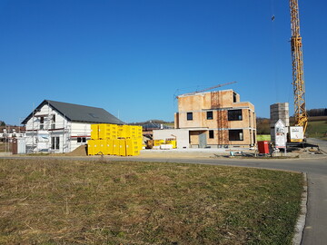 Bauen ist teurer geworden: Um auf dem Konto fl�ssig zu bleiben, ist gen�gend Puffer gefragt. L�ngere Laufzeiten und die M�glichkeit zu Sondertilgungen machen die Darlehen flexibel.