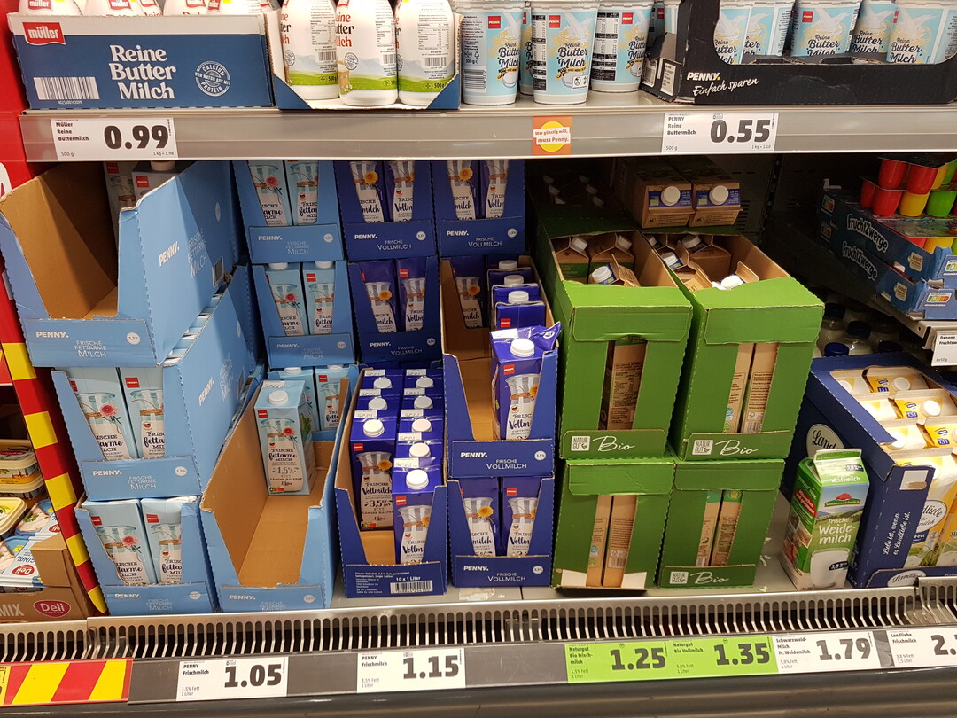 Aldi und Kaufland senken ihre Preise im K�hlregal. Hier bei Penny waren am 7. Juni noch die bisherigen Preise etikettiert.