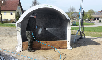 Bevor das Igu desinfiziert wird, muss es gr�ndlich mit einem Hochdruckreiniger ausgespr�ht und ges�ubert werden.