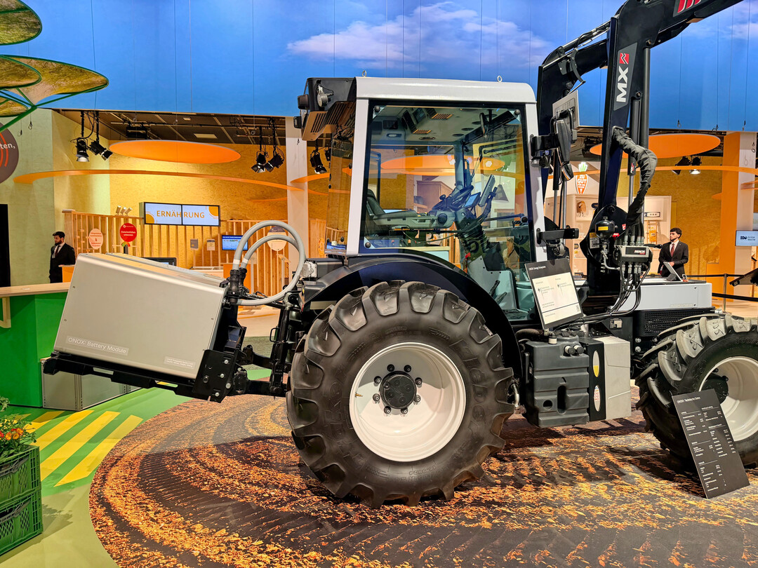 Rundgang auf der Grünen Woche: Der reinelektrische Traktor ONYX.