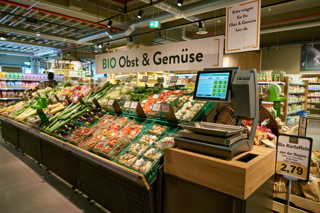 Obst- und Gem�seabteilung im Supermarkt.