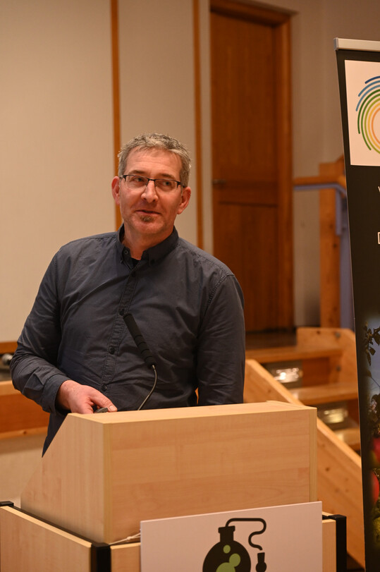 Axel Ba�ler stellte vor, wie man als Kleinbrenner Cocktails einsetzen kann.