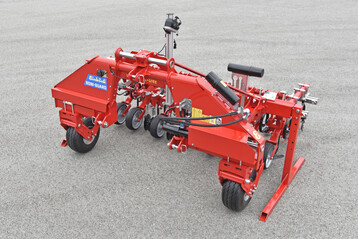 Der Verschiebeweg der neuen Gem�sebauhacke betr�gt 380 Millimeter.