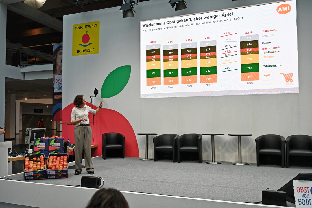 Ursula Schockemöhle von der AMI erläuterte auf der Fruchtwelt Bodensee Trends auf dem Apfelmarkt.