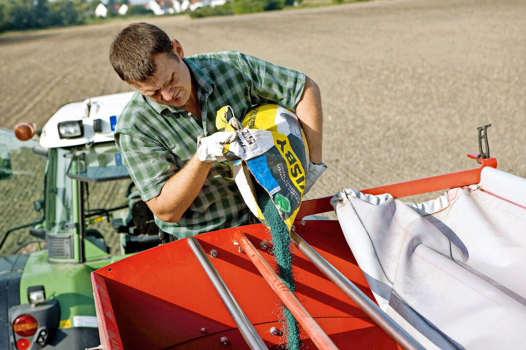 Die BASF sammelt auf ihrem Gutsbetrieb Rehh�tte Erfahrungen f�r das Gesch�ft mit Saatgut und Pflanzenschutzmitteln. 