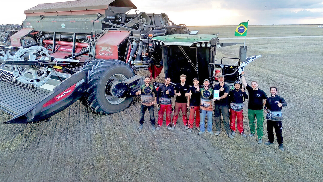 �ber 158 Hektar wurden mit dem Nexat in acht Stunden geerntet.