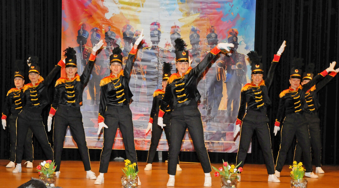 Schwungvoll war der Auftritt der T�nzerinnen von �Delicious Schonach�.