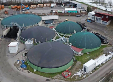 Die Biogasanlage am Stadtrand wurde von der Naturenergie Isny betrieben. Im September 2025 hat die Naturenergie Isny Insolvenz angemeldet. Der Betrieb wird nun von der neu gegr�ndeten Green Energy, einer Tochter der Oberland Gruppe, fortgef�hrt. Die Anlage deckt rund 17 Prozent des Energiebedarfs der Stadt.