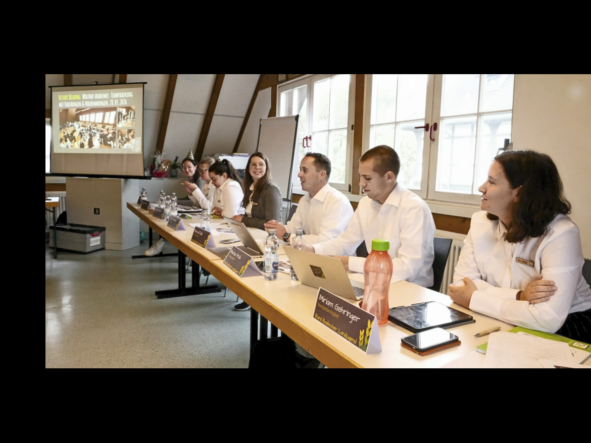 Der Landesvorstand leitete den Fr�hjahrsverbandsausschuss in Bottenau in den R�umen des Dorfzentrums.