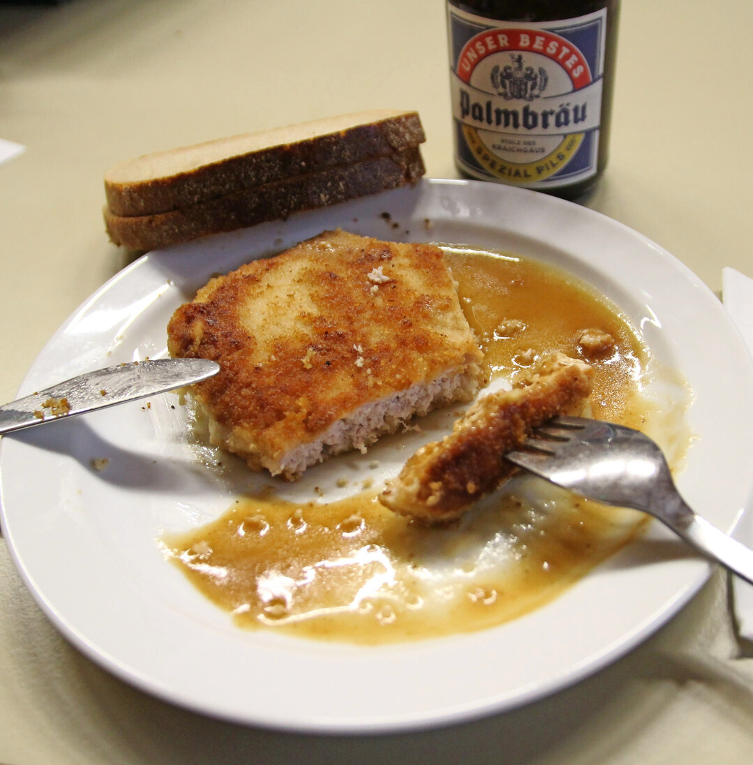 Die Deutschen essen wieder mehr Schweinefleisch � wie hier im Bild. Gewinner auf dem Teller ist allerdings das Gefl�gelfleisch, das um ein Kilogramm zugelegt hat. 